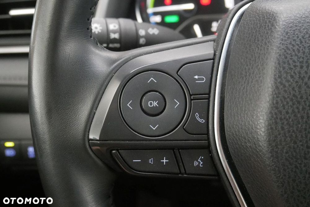 Toyota Camry 2.5 Hybrid Comfort CVT - 23