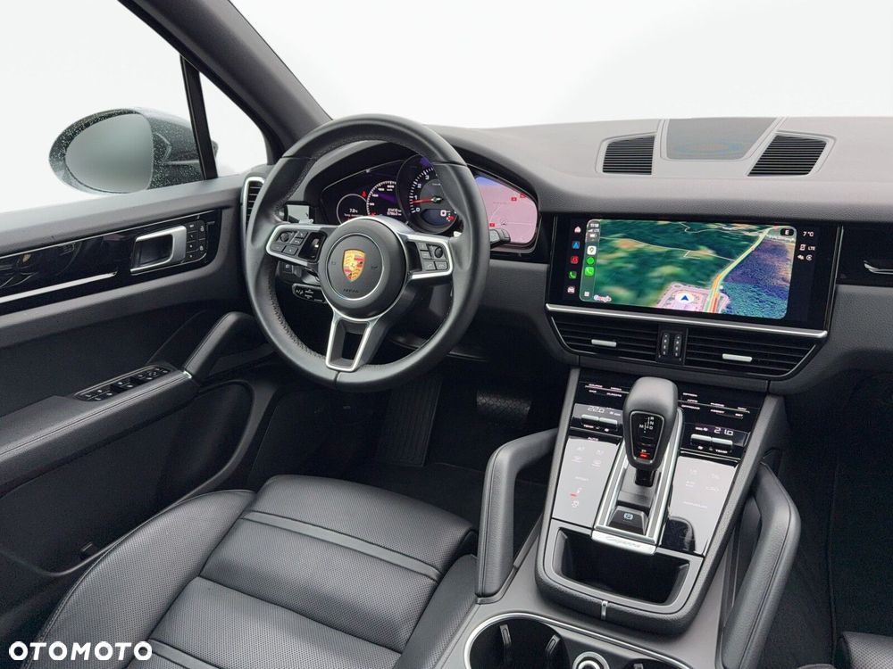 Porsche Cayenne - 18