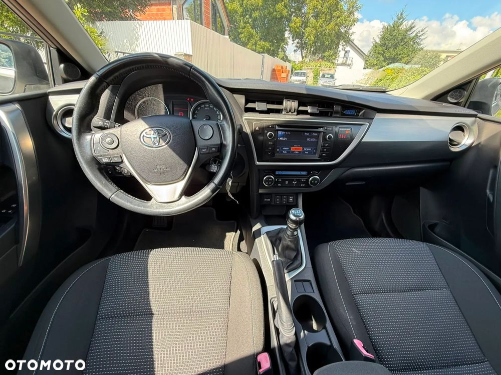 Toyota Auris - 30