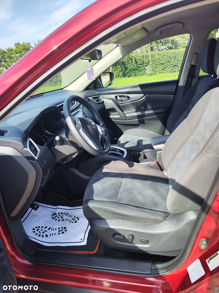 Nissan Rogue - 12