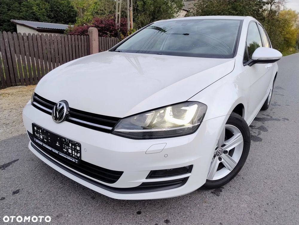 Volkswagen Golf - 28