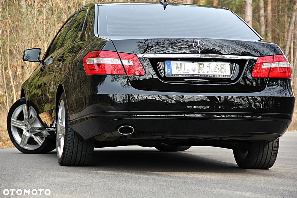Mercedes-Benz Klasa E 200 BlueEFFICIENCY Elegance - 21