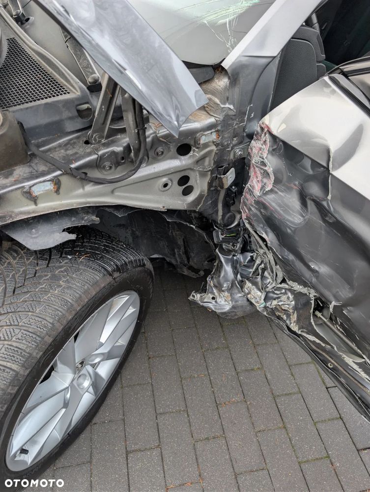 Skoda Superb 2.0 TDI SCR Style DSG - 17