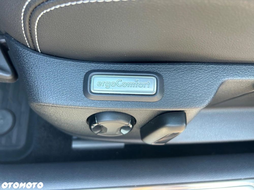 Volkswagen Passat 2.0 TDI BMT Highline DSG - 11