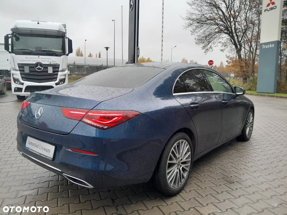 Mercedes-Benz CLA 180 Progressive 7G-DCT - 6