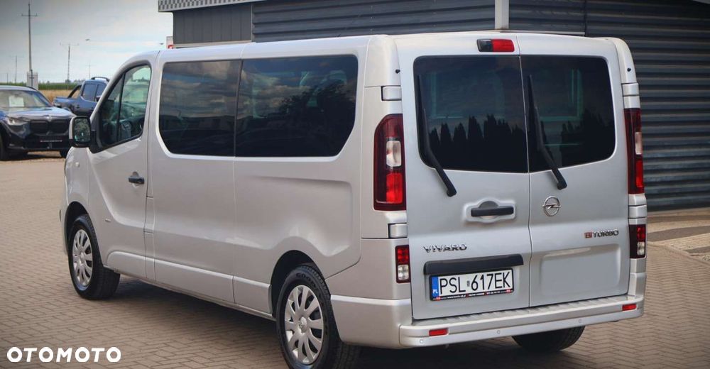 Opel Vivaro - 10