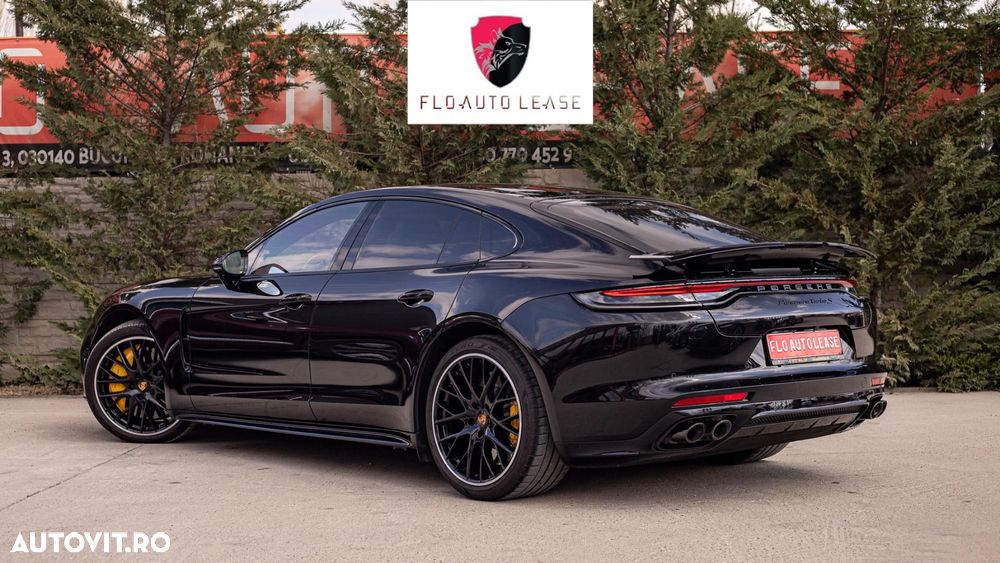Porsche Panamera - 3