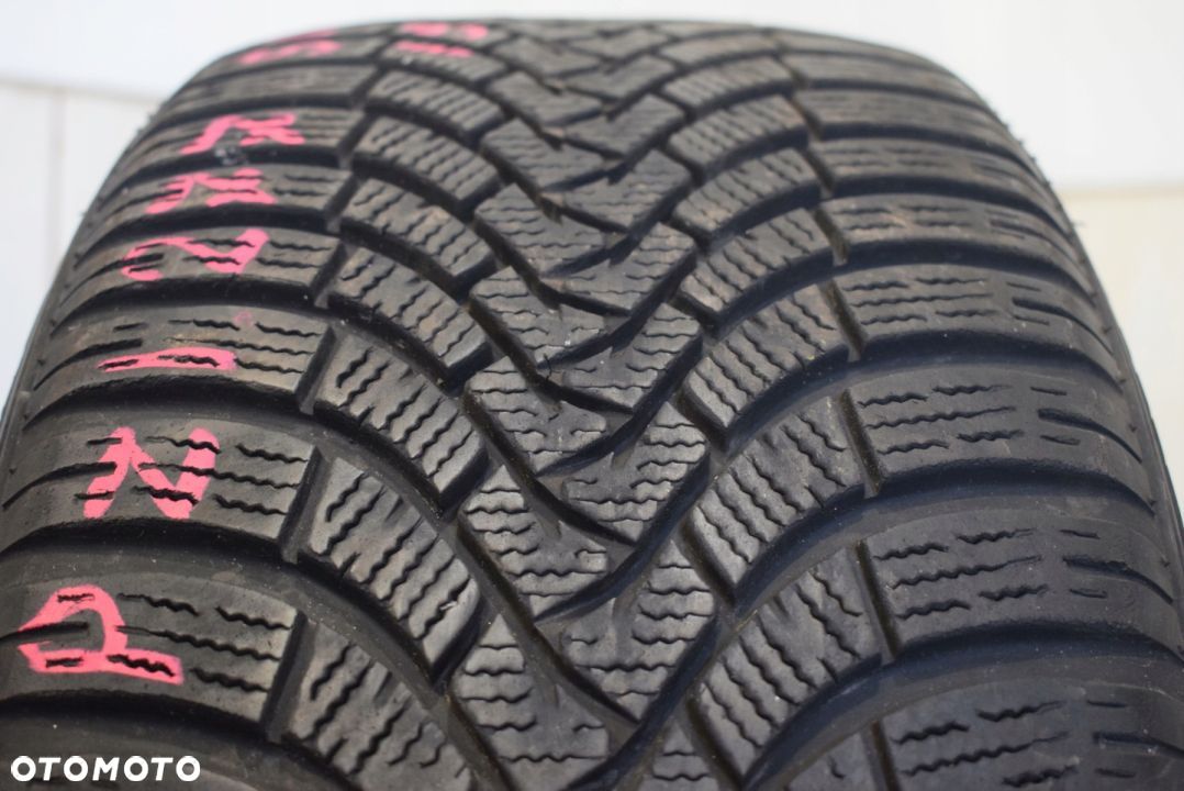 R19 235/50 103V Falken EuroWinter HS01 SUV - 1