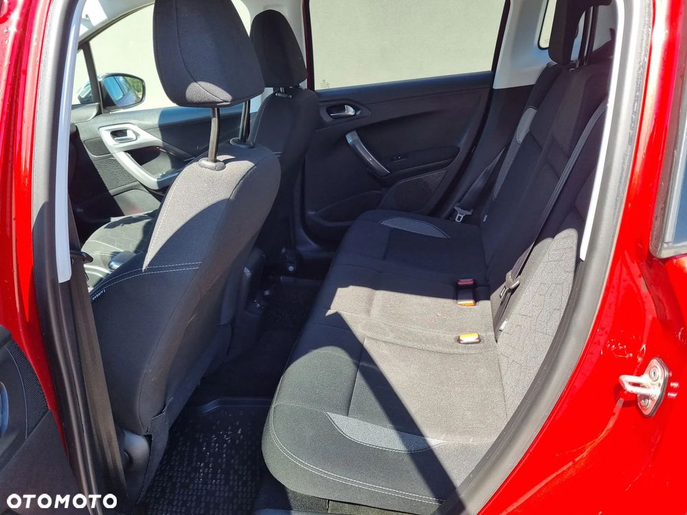 Peugeot 2008 1.2 Pure Tech GPF Active S&S - 9