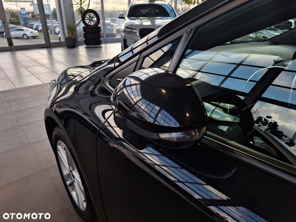 Toyota Corolla 2.0 Hybrid Comfort - 13