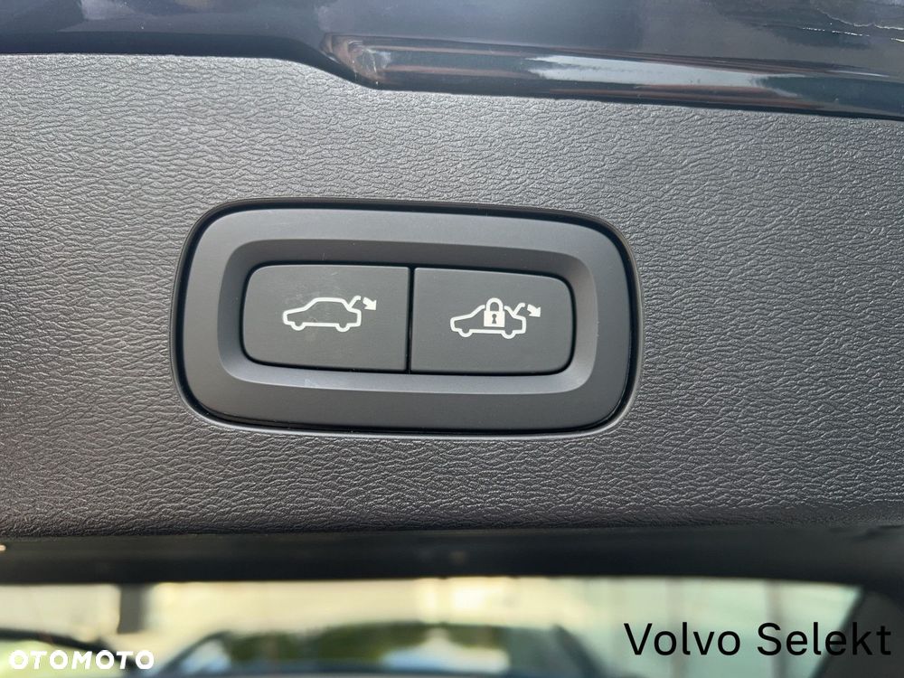 Volvo V60 B4 B Plus Dark - 22