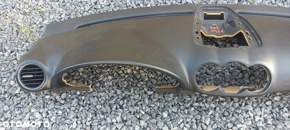 MERCEDES W209 CLK DESKA KONSOLA KOKPIT CZARNA EUROPA - 2