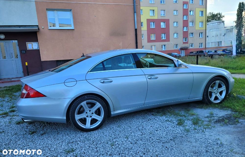 Mercedes-Benz CLS - 9