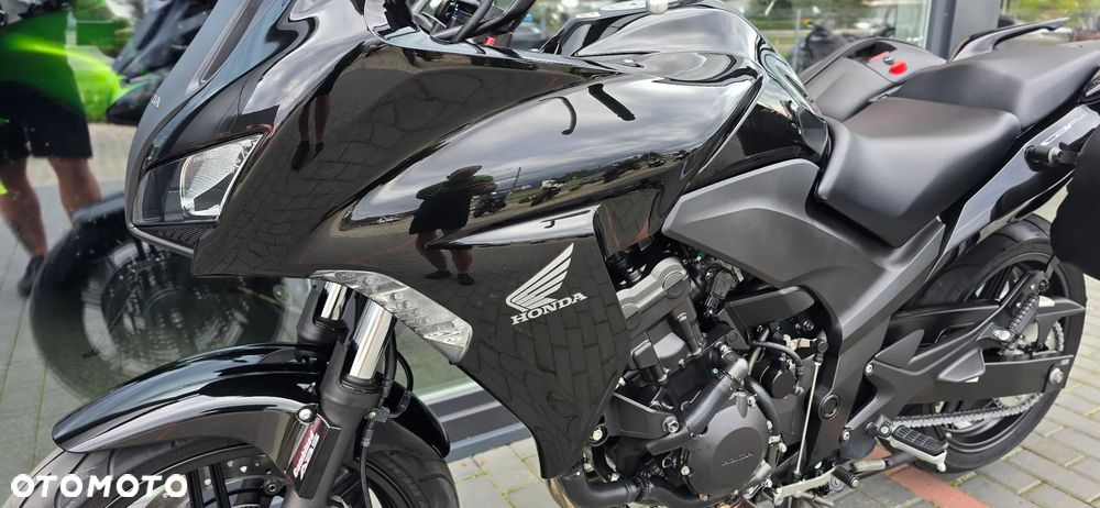 Honda CBF - 32