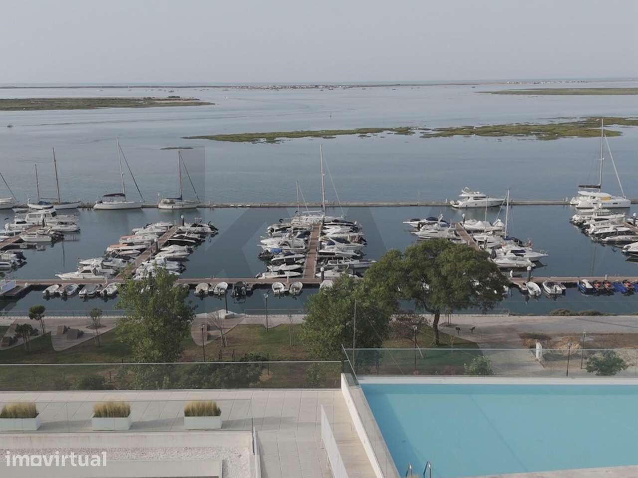 T2 de Luxo no Delmar Marina, Olhão: Pronto a Habitar com Potencial de - Grande imagem: 4/38