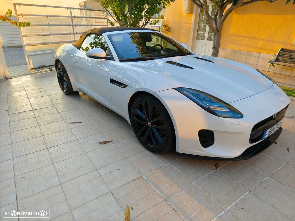 Jaguar F-Type - 4