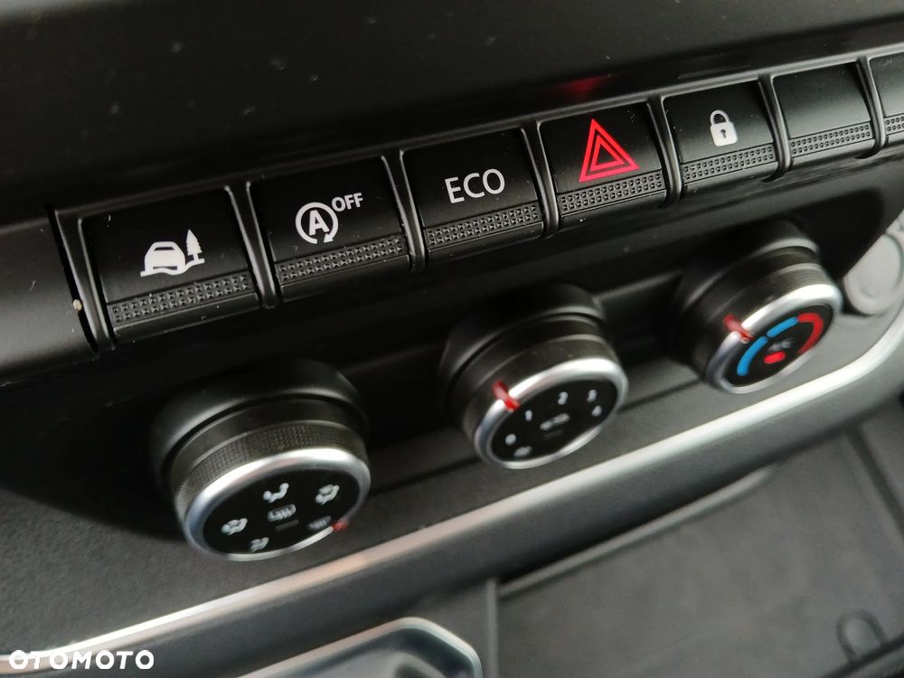 Renault Trafic 2.0 dCi - 15