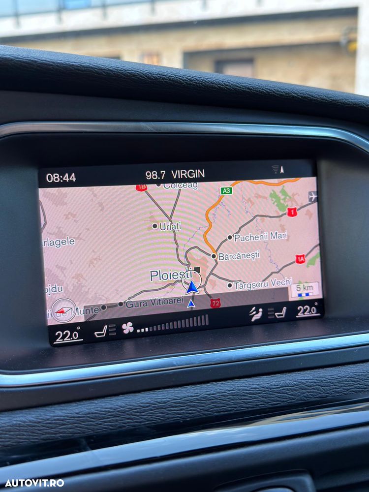 Volvo V40 - 16