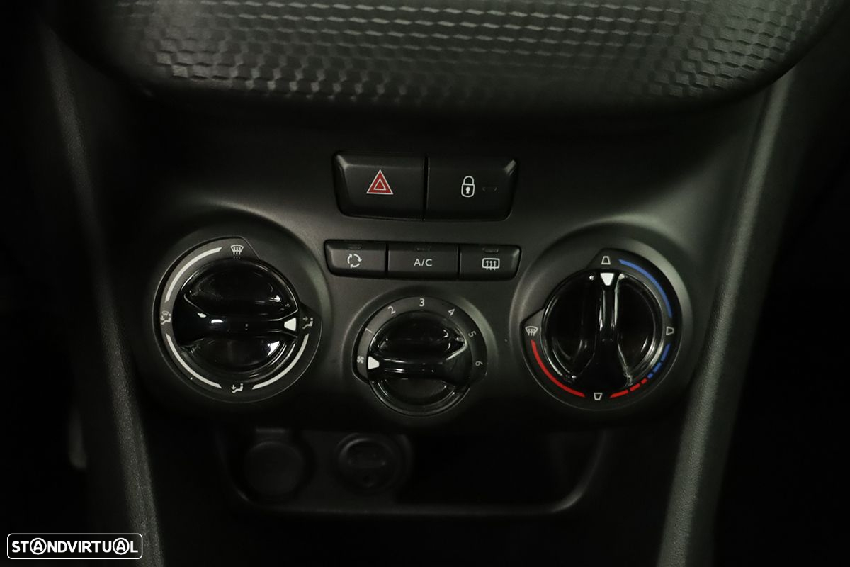Peugeot 208 1.6 BlueHDi Style - 11