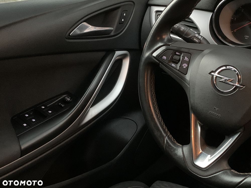 Opel Astra 1.6 CDTI Enjoy - 23