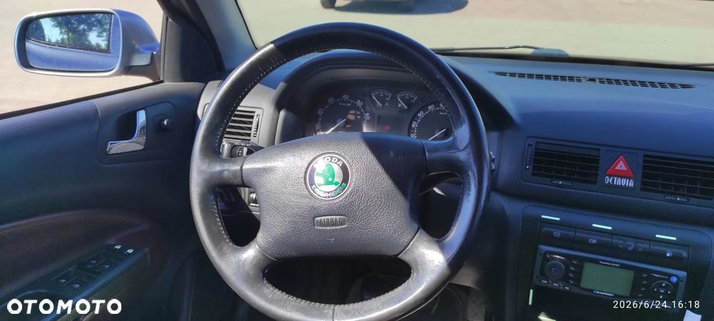 Skoda Octavia 2.0 Elegance - 17