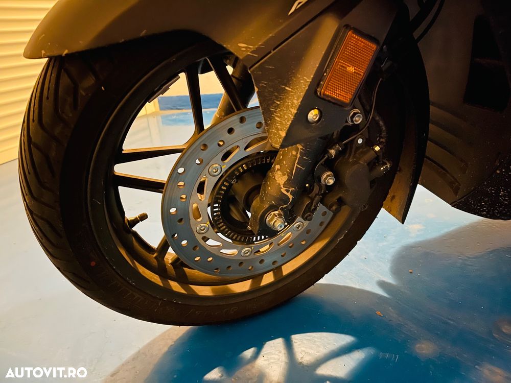 Honda Forza 125 - 13