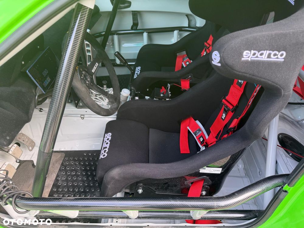 BMW Seria 1 - 32