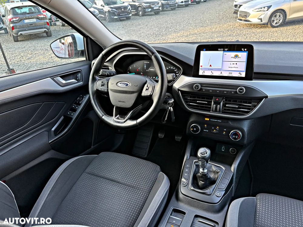 Ford Focus 1.5 EcoBlue Start-Stopp-System COOL&CONNECT DESIGN - 24