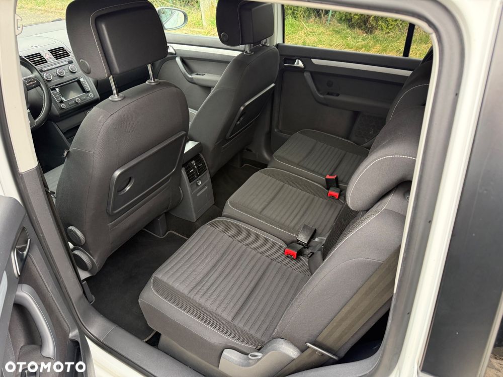 Volkswagen Touran 2.0 TDI DPF DSG Life - 13