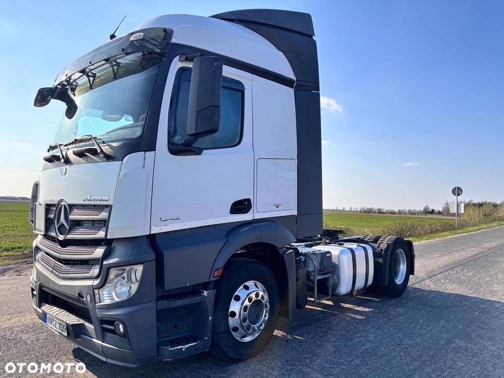 Mercedes-Benz ACTROS - 1