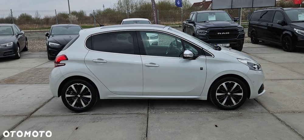 Peugeot 208 PureTech 110 Stop & Start EAT6 Tech Edition - 4