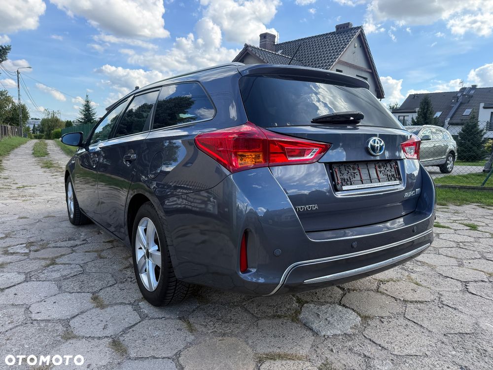 Toyota Auris - 11