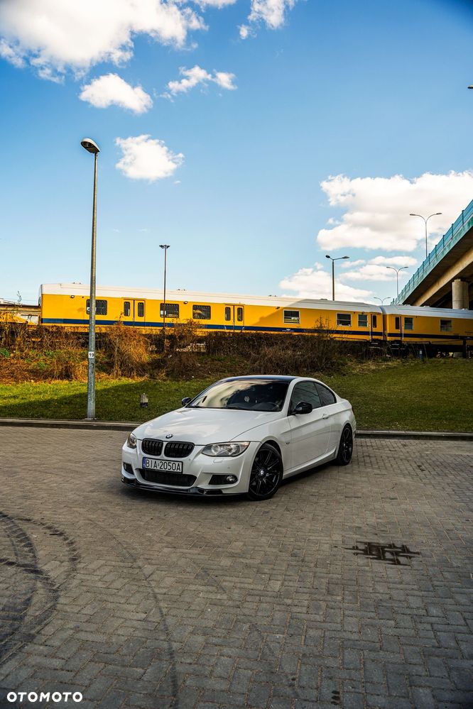 BMW Seria 3 320d DPF M Sport Edition - 1