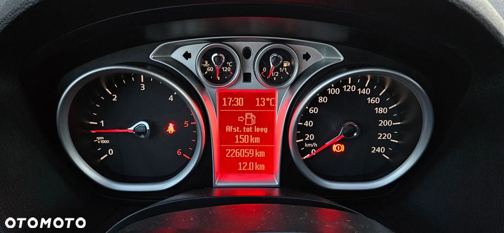 Ford Kuga 2.0 TDCi 2x4 Individual - 12