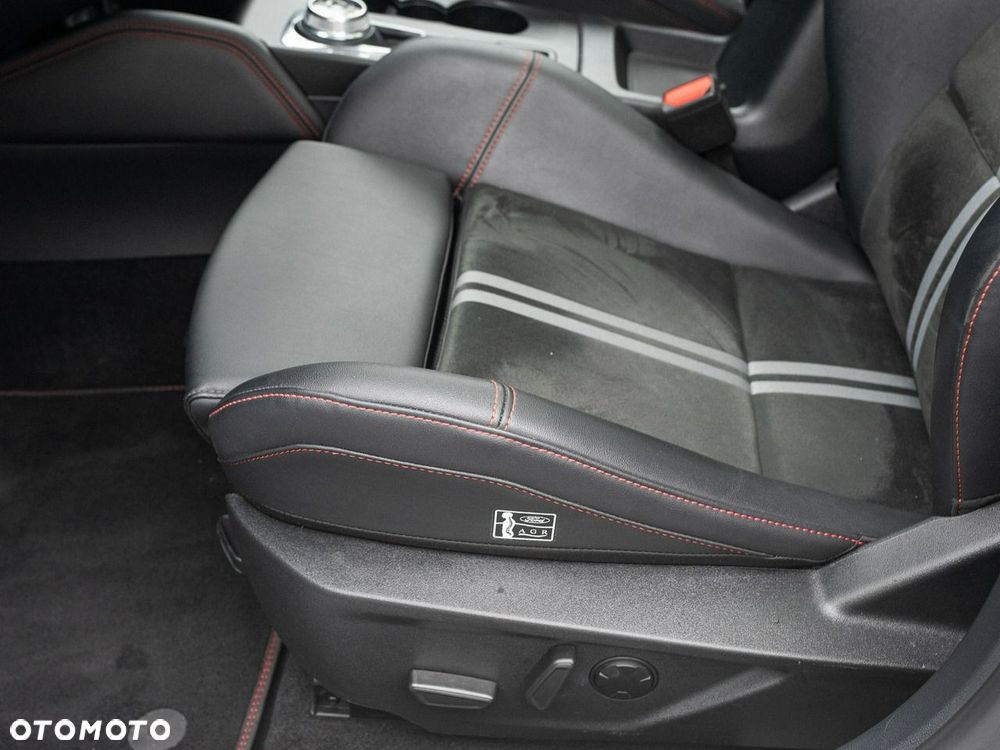 Ford Focus 2.3 EcoBoost ST X - 11
