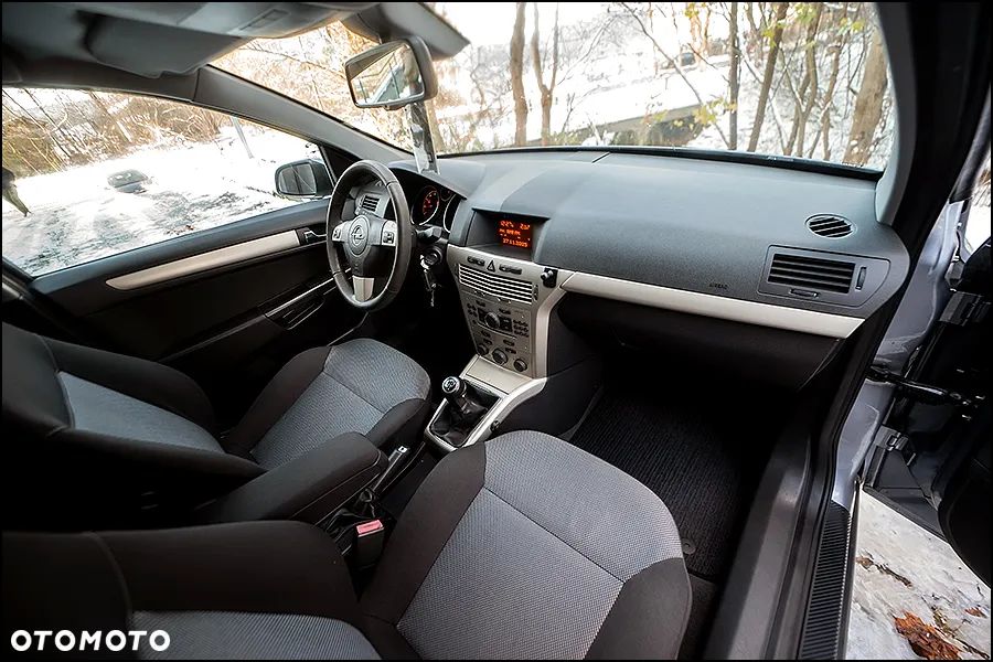 Opel Astra - 18