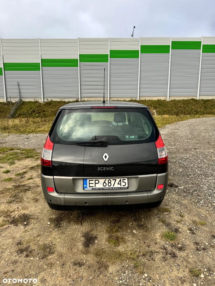 Renault Grand Scenic - 8