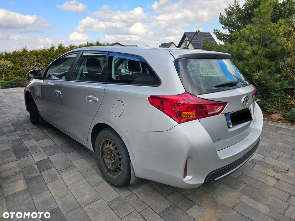 Toyota Auris 1.4 D-4D Active - 4