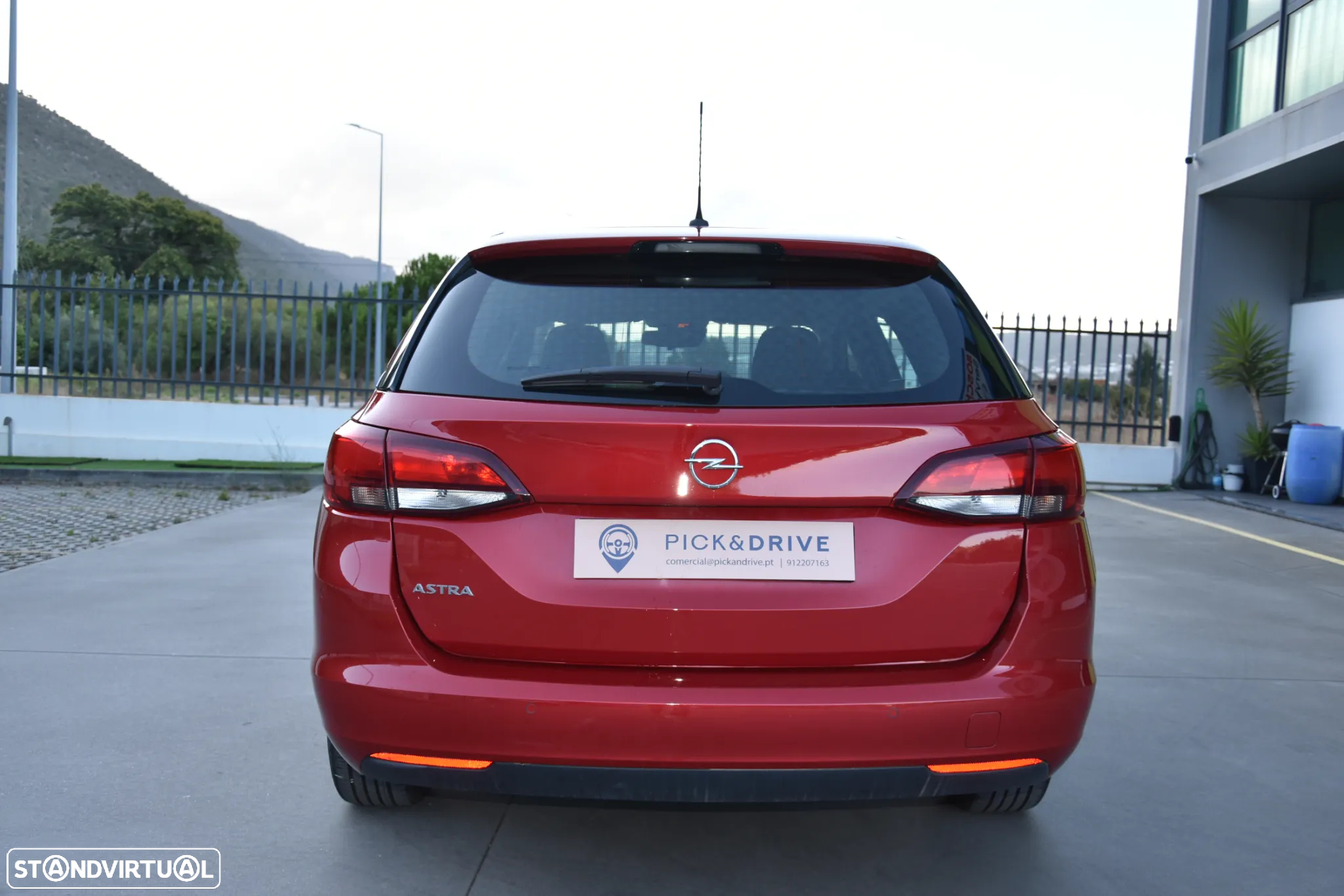 Opel Astra Sports Tourer 1.2 Turbo Edition - 4