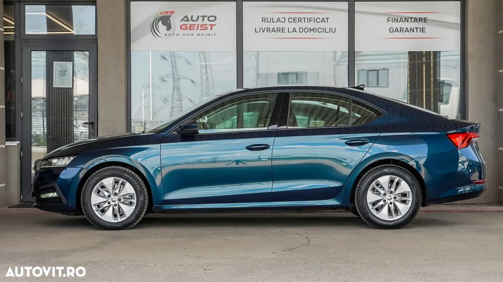 Skoda Octavia 2.0 TDI DSG Ambition - 4