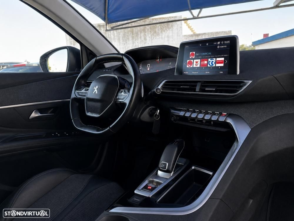 Peugeot 5008 1.5 BlueHDi Allure EAT8 - 38