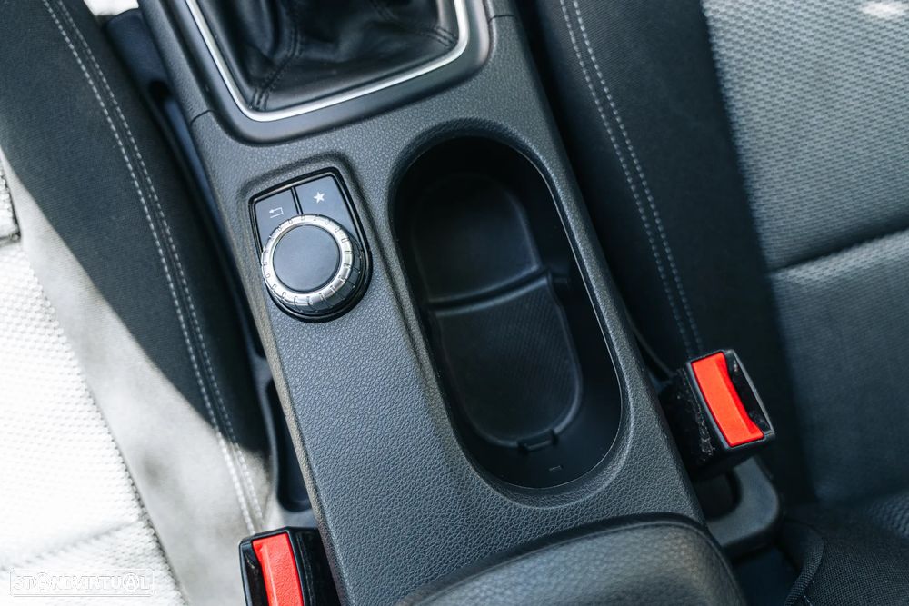 Mercedes-Benz GLA 180 (CDI) d - 32