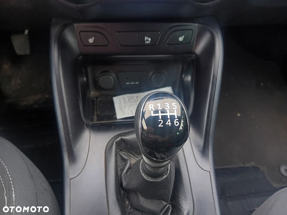 Hyundai ix35 1.6 2WD Style - 21