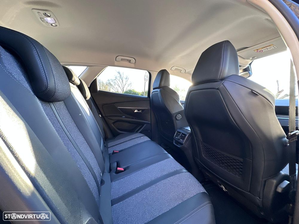 Peugeot 3008 BlueHDi 130 Stop & Start EAT8 Allure Pack - 10