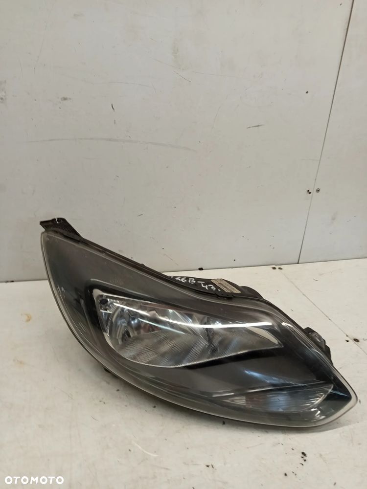 + LAMPA PRZOD PRZEDNIA PRAWA FORD FOCUS MK3 - 2