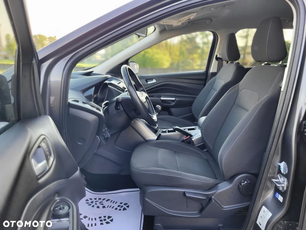 Ford Kuga - 13