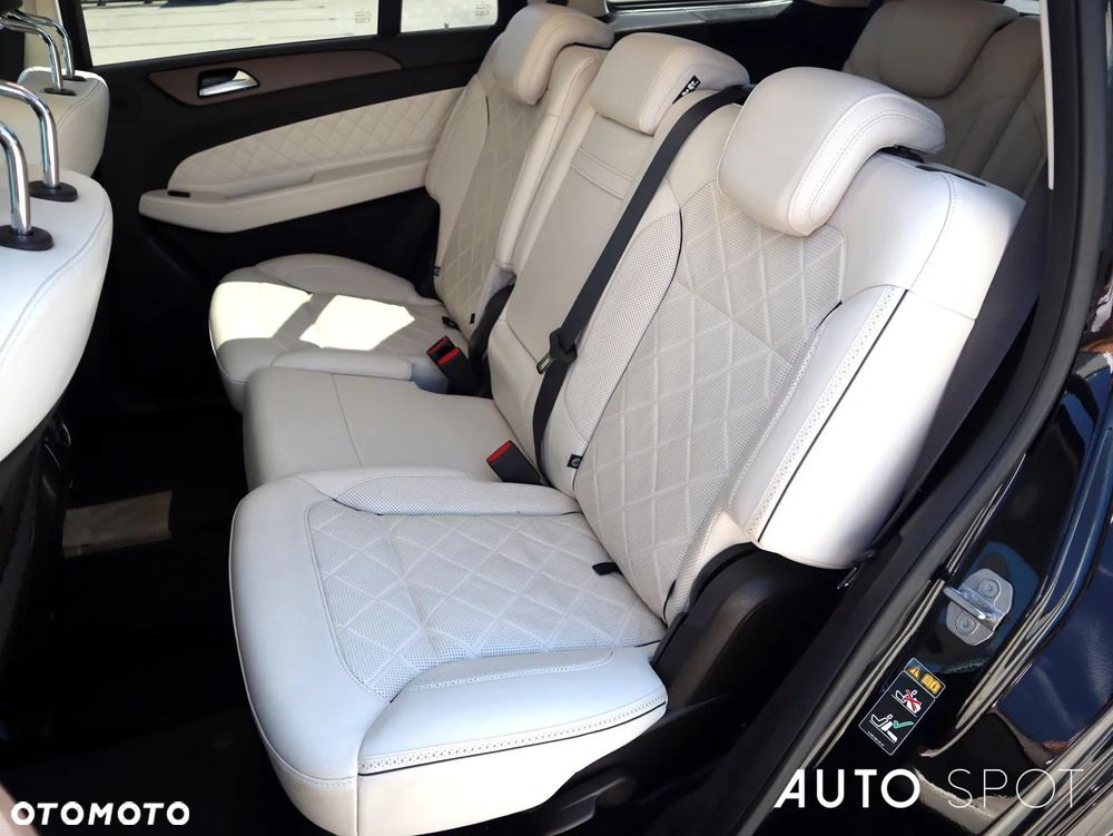 Mercedes-Benz GLS 350 d 4Matic 9G-TRONIC AMG Line - 36