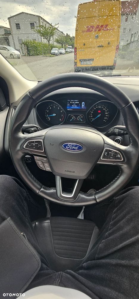 Ford Focus 1.0 EcoBoost Titanium - 13
