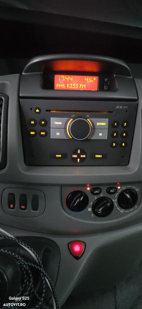 Opel Vivaro L1H1 DPF Design Edition - 12