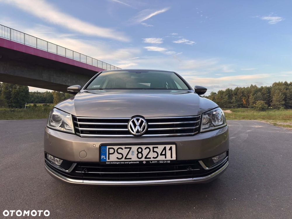 Volkswagen Passat 2.0 TDI Highline DSG - 4